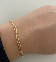 Load image into Gallery viewer, Small Paper Clip Bracelet