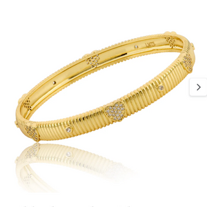 Ribbed Heart Bangle Bracelet