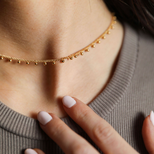 A Delicate Choker Necklace