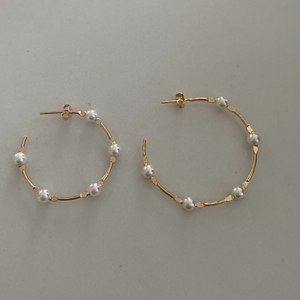 Gold Hoop Earrings With Pearl Accents